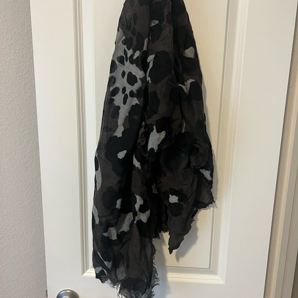 Scarf - Picture 2 of 2